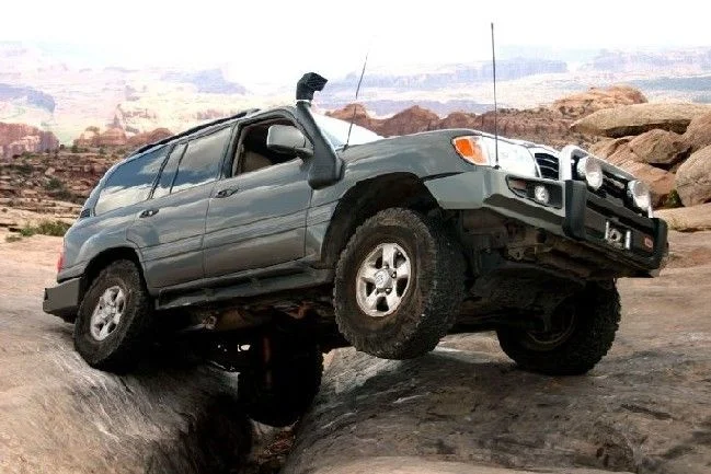 shottsdoingcrack05.webp