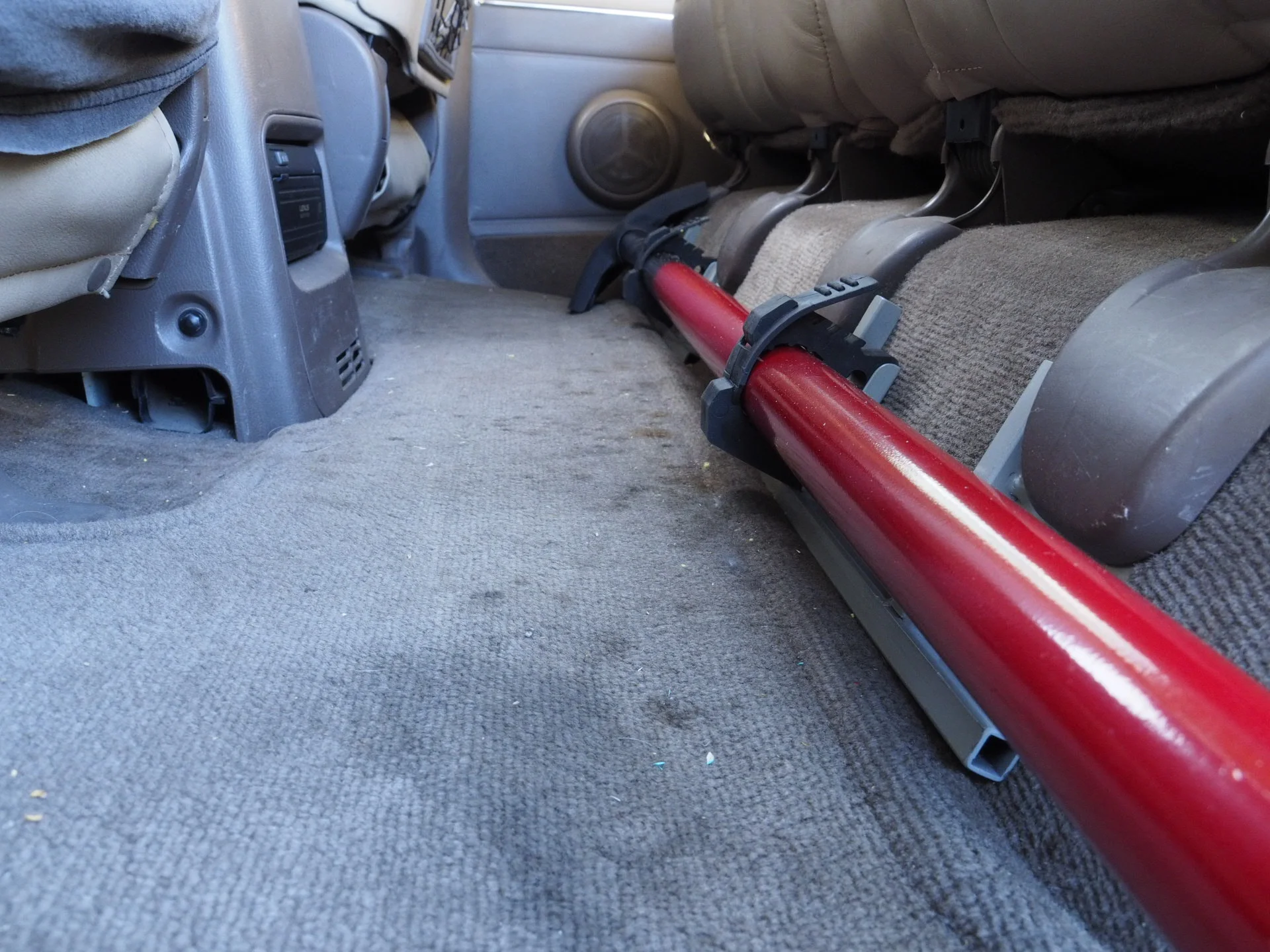 ShovelMount_L-R_view_1.JPG