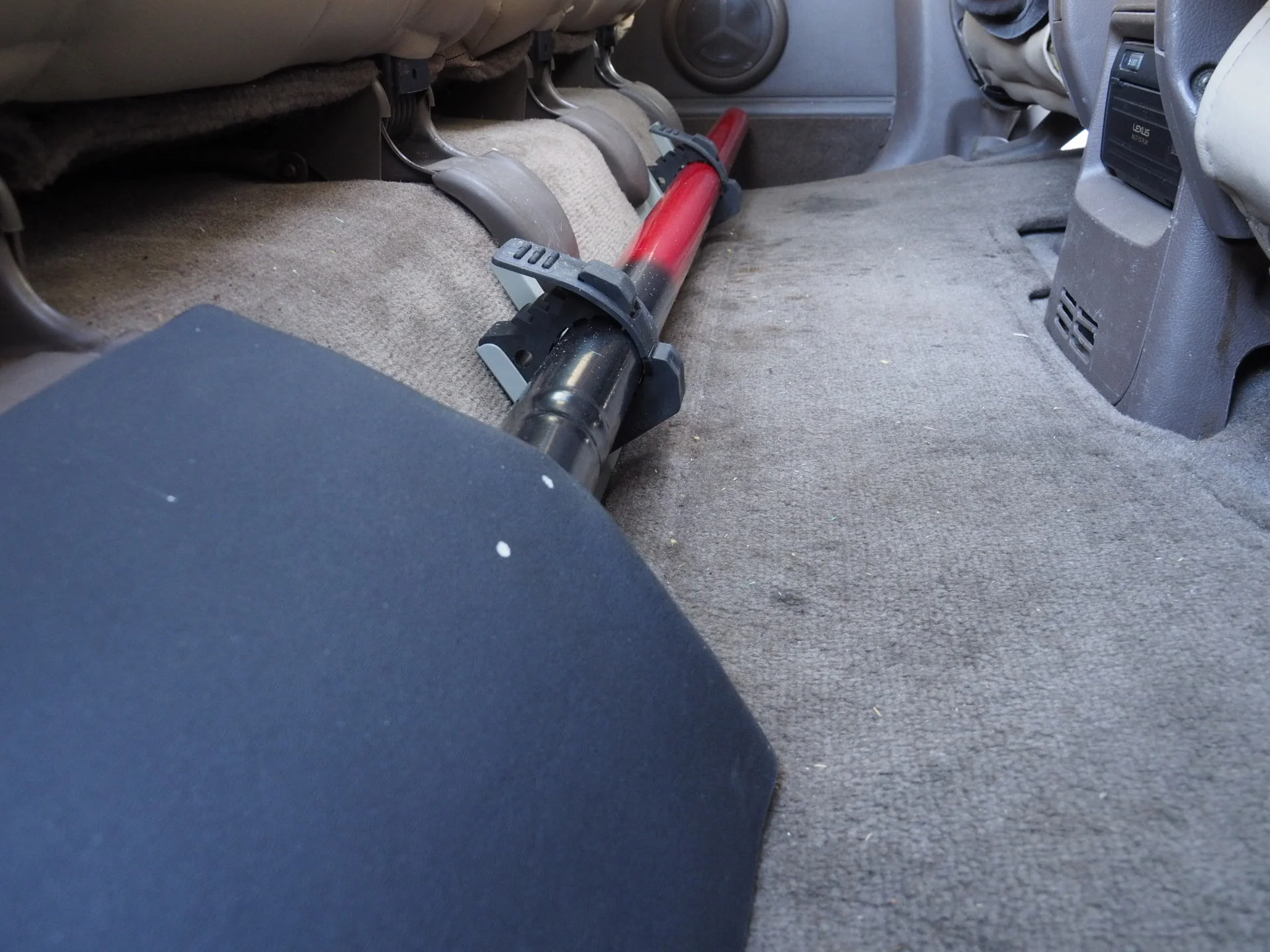 ShovelMount_R-L_view.JPG