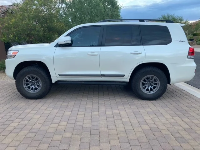 side driveway2.webp