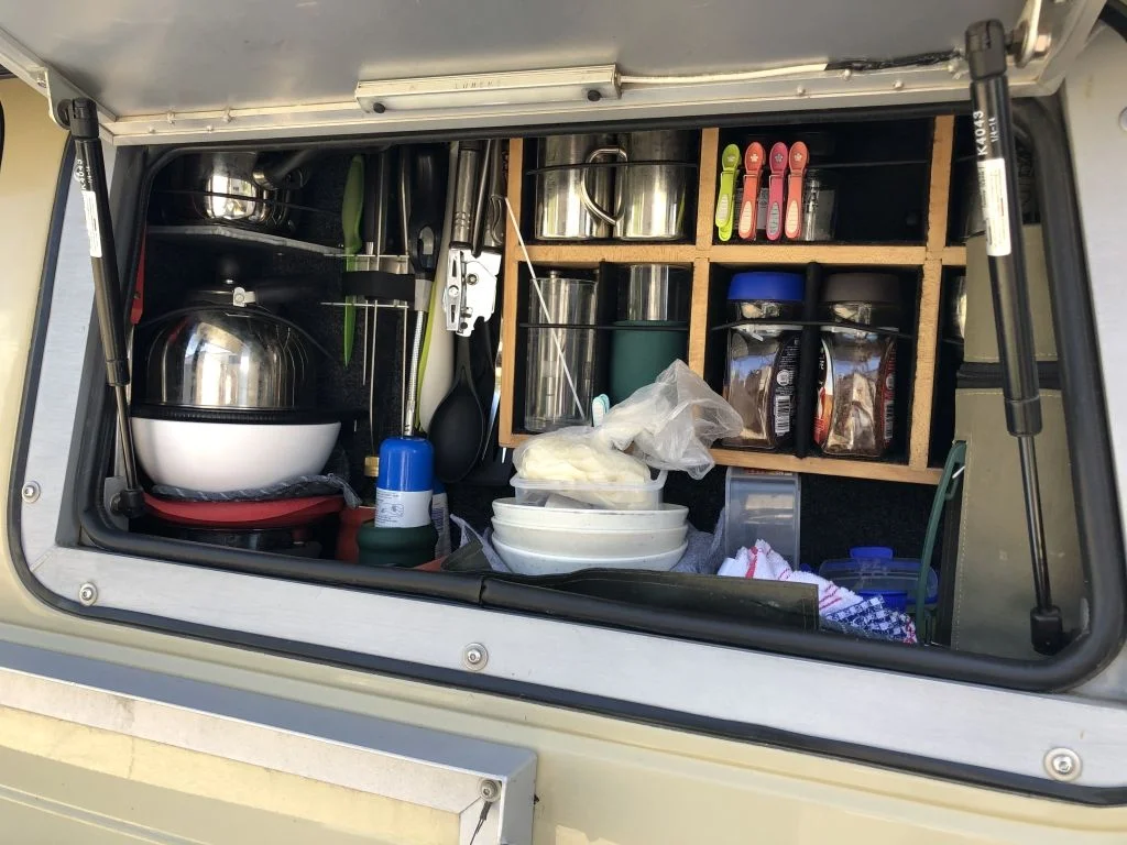 Side kitchen.webp