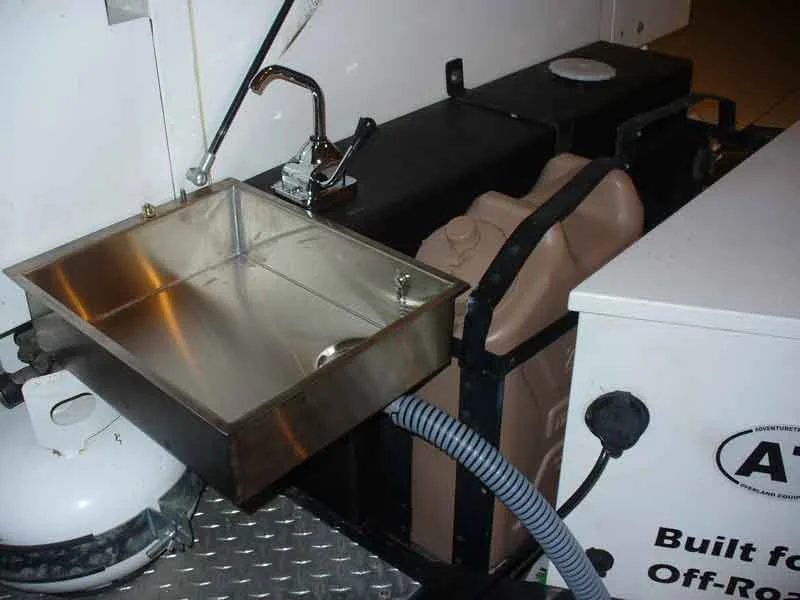 Sink-and-Tank-002.webp
