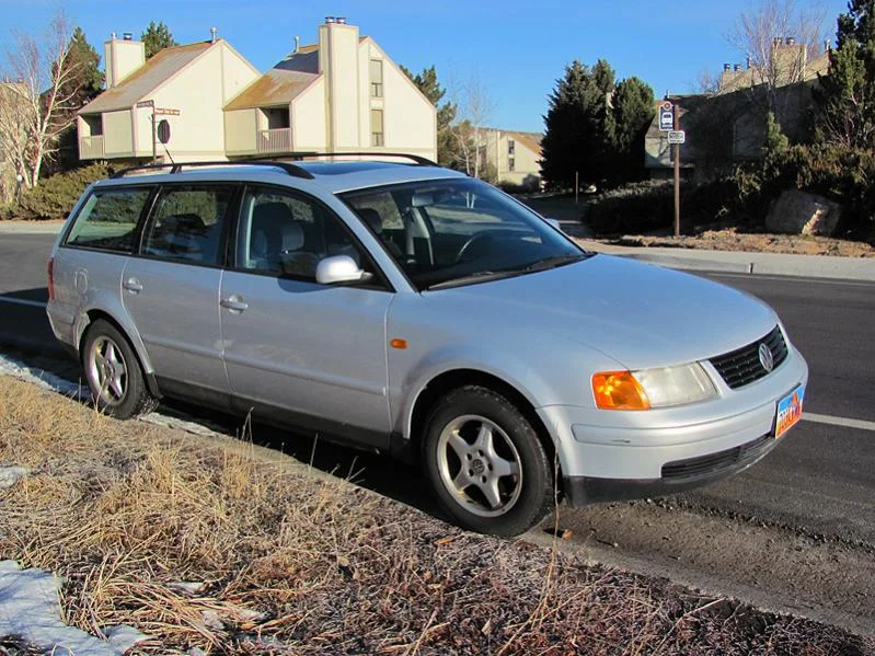 1998 Volkswagen Passat 5 Speed Manual Station Wagon 1.8 Turbo - only $3400