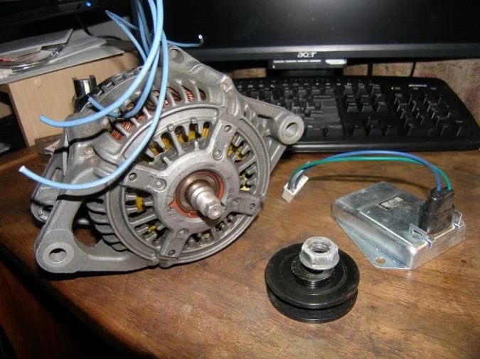 Small alternator.webp