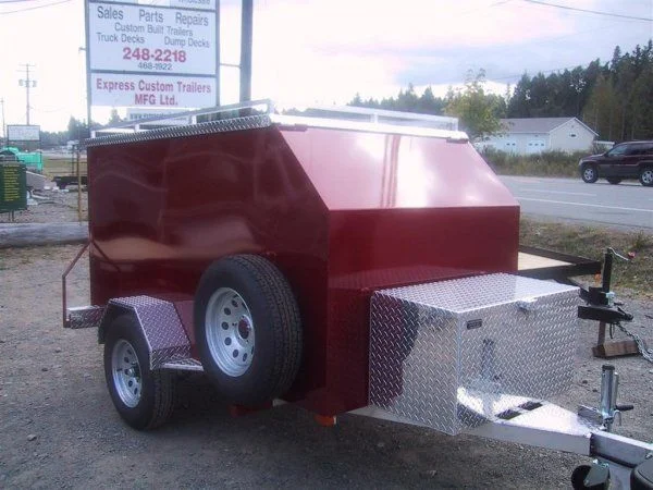 small enclosed trailer.webp