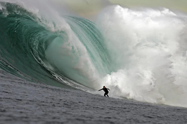 SMHbigsurf250296x005.webp