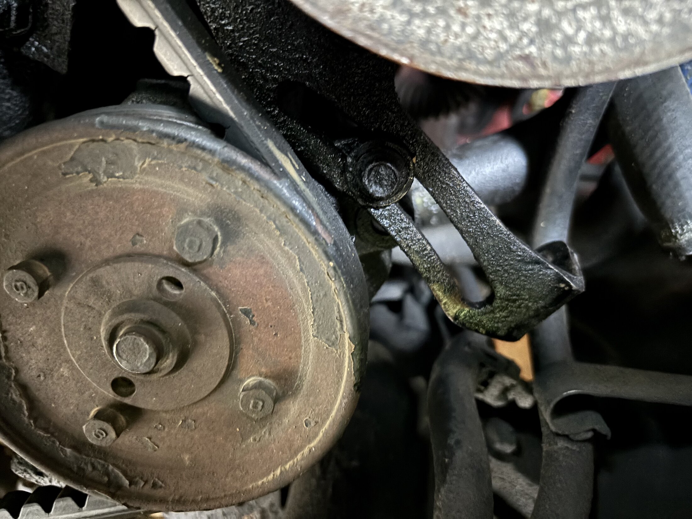 smog tensioner missing.jpg