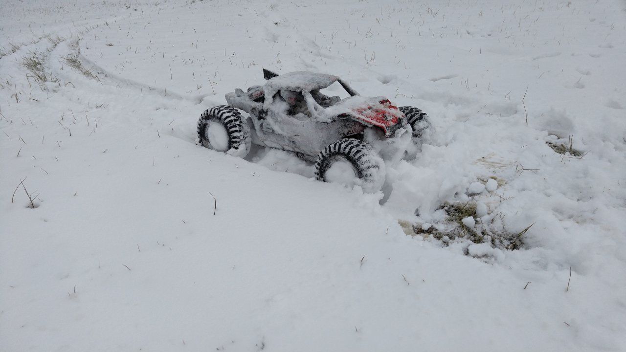 Snow bashin.jpg