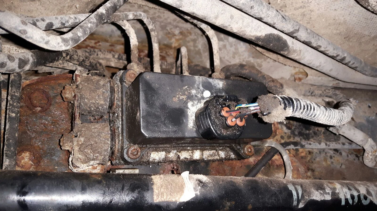 Solenoids AHC.webp
