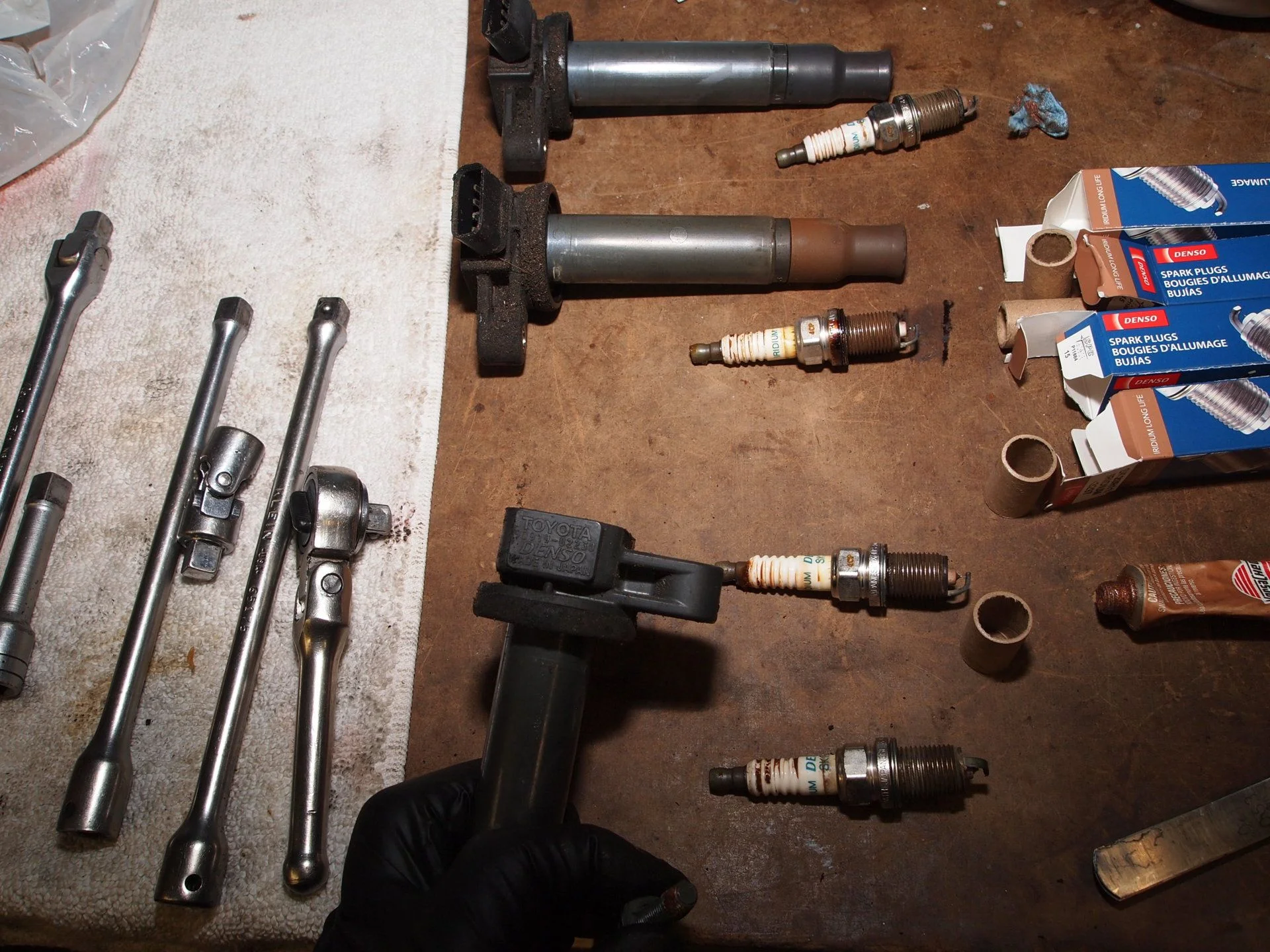 Spark plugs (6).webp
