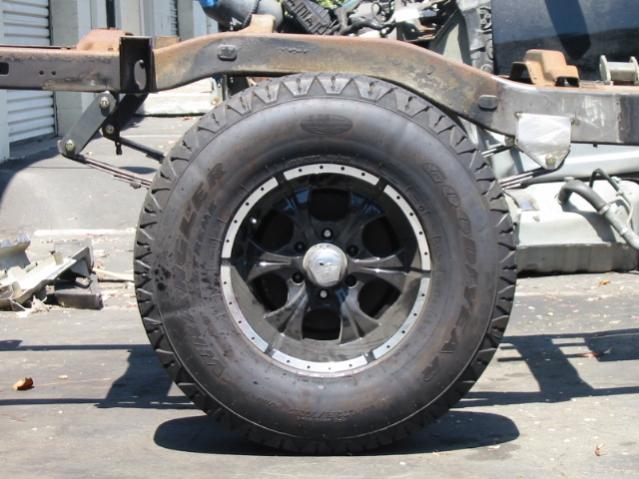 Spring Over Rear Closeup.jpg