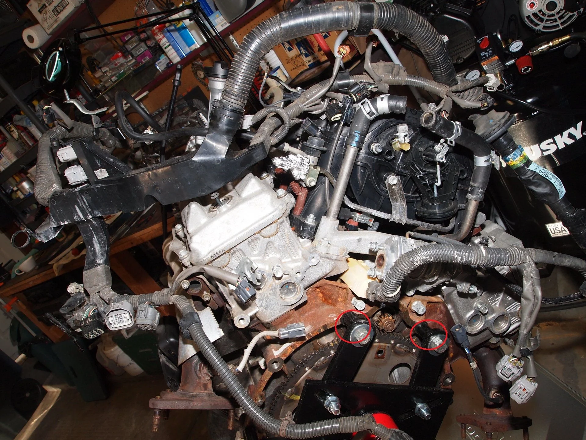 starter bolts..webp