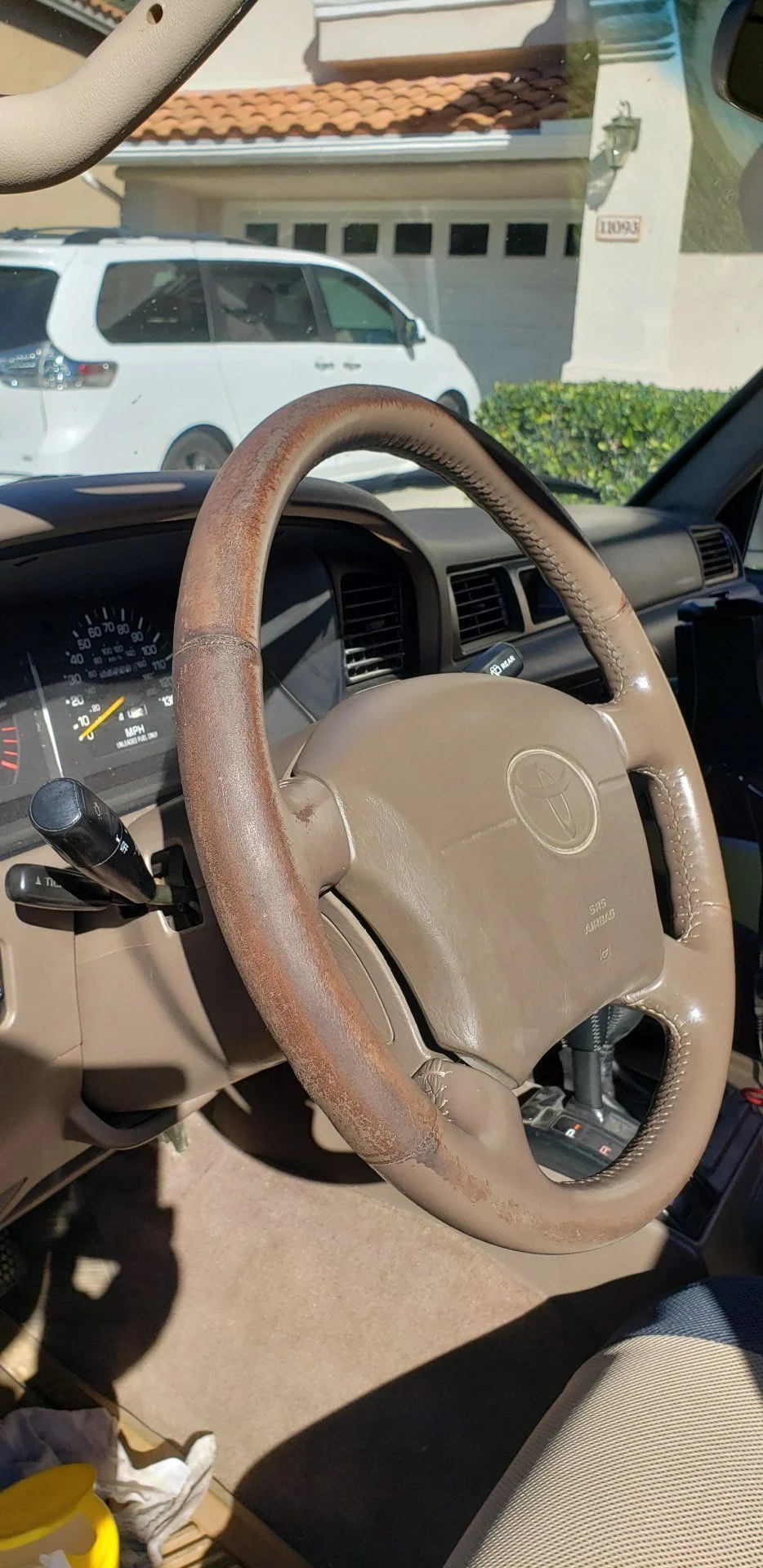 Steering wheel before.webp