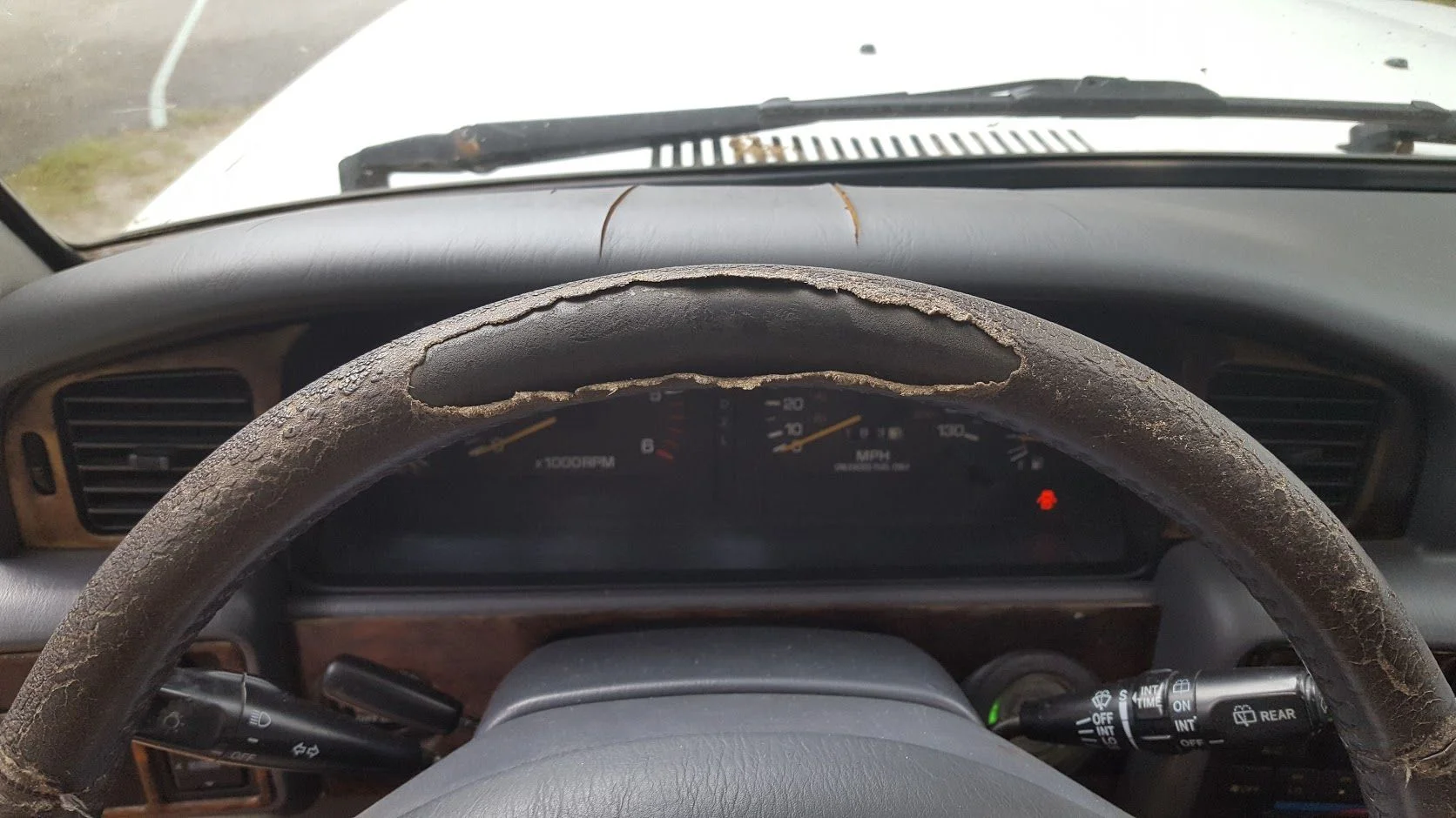 steering wheel.webp