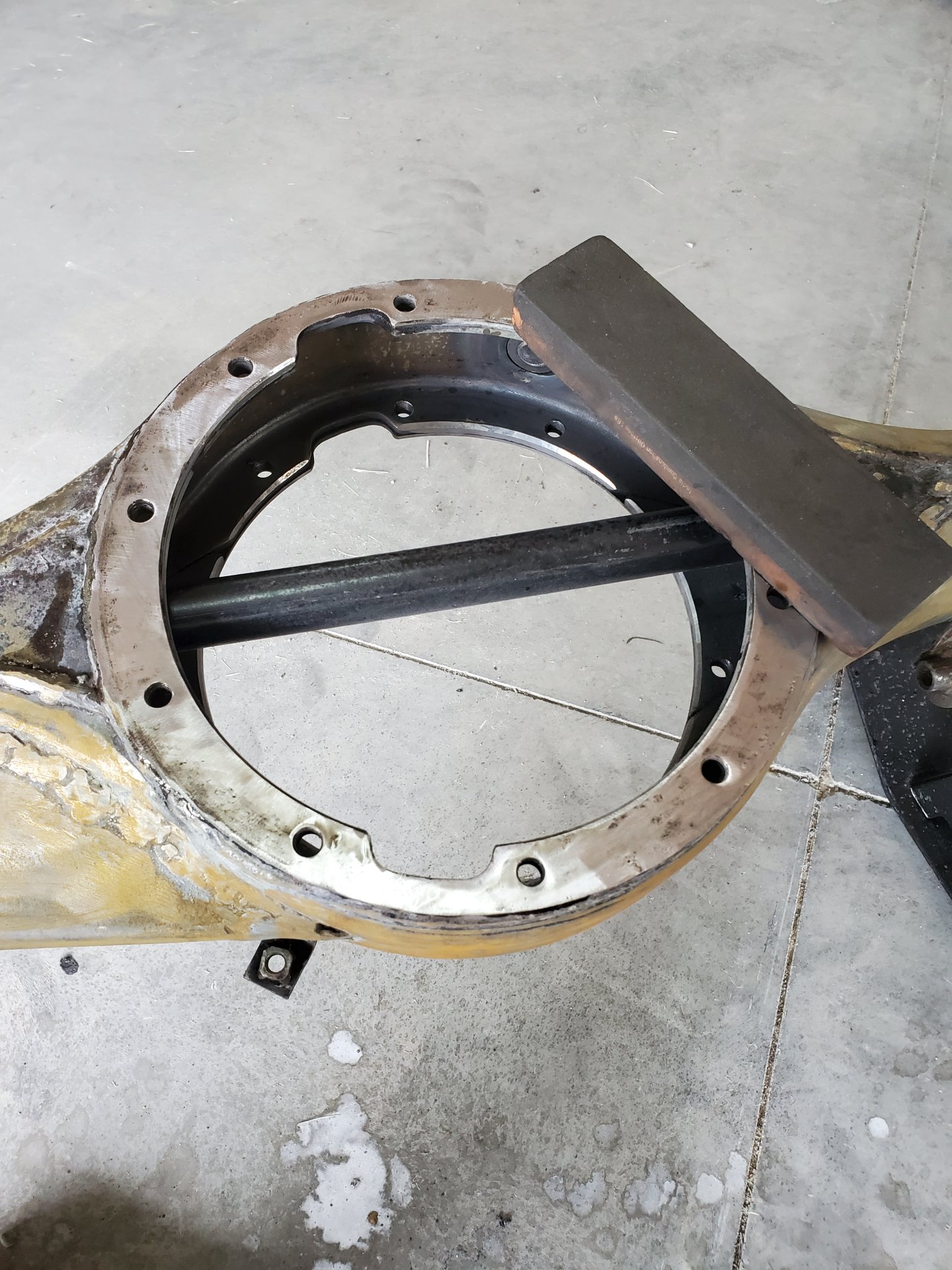 STONED THE JOINT AFTER USING A CATS PAW TO CLEAN THE GASKET AND RUST OFF.jpg