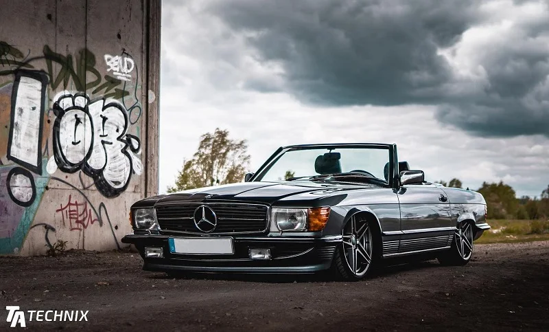 TA-Technix-airride-Mercedes-C107.jpg