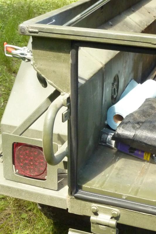 Tail Gate 2.jpg