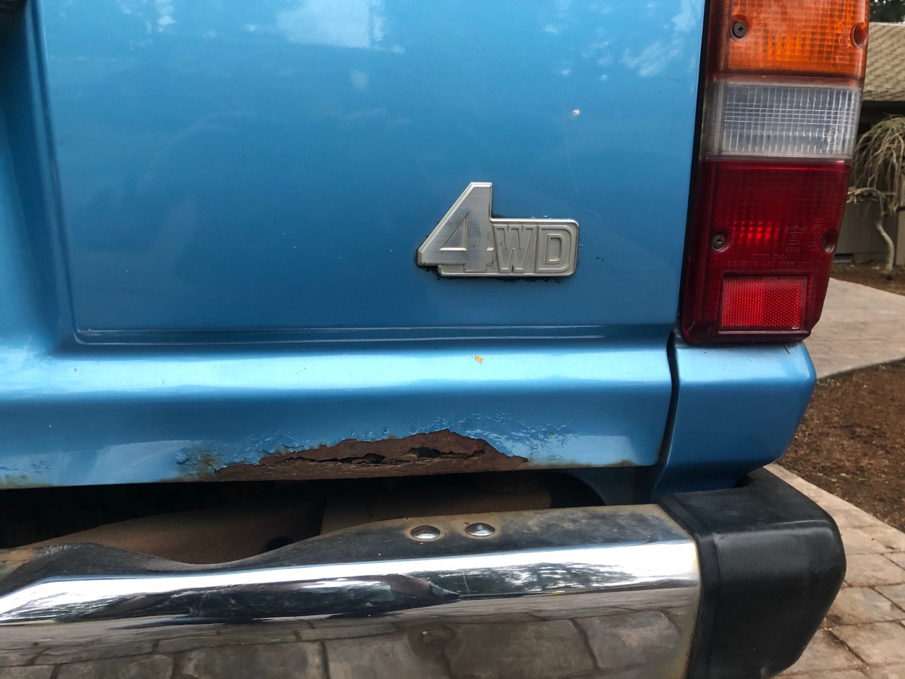 tailgate rust thru.jpeg