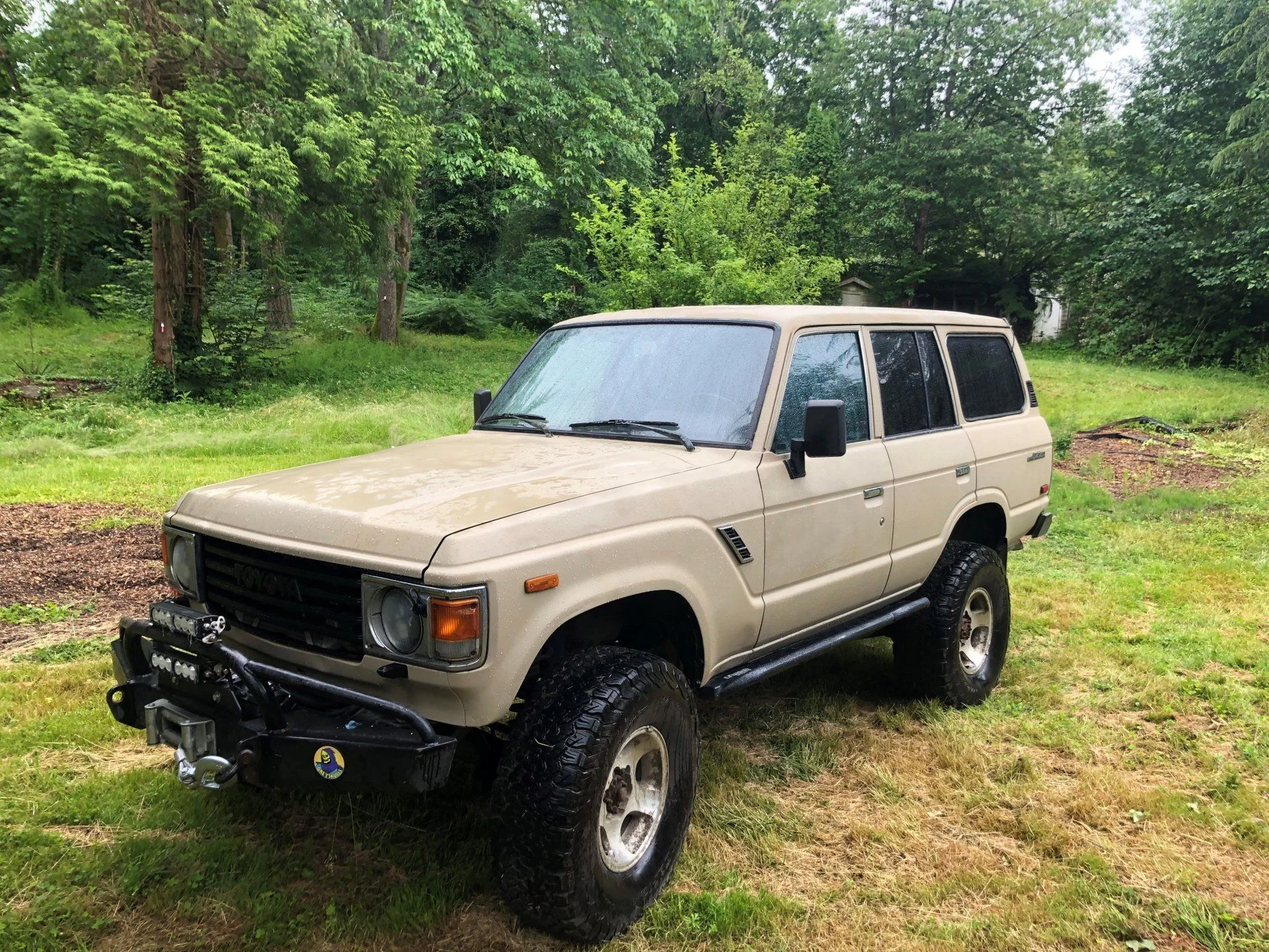 Tan fj60.webp