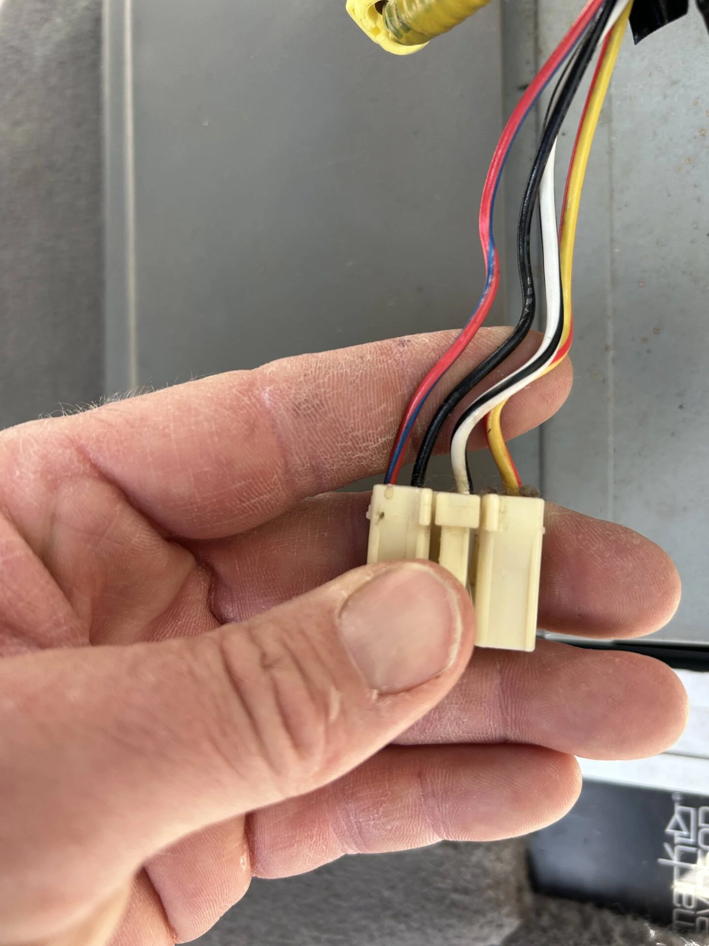 tan plug on LX.jpg
