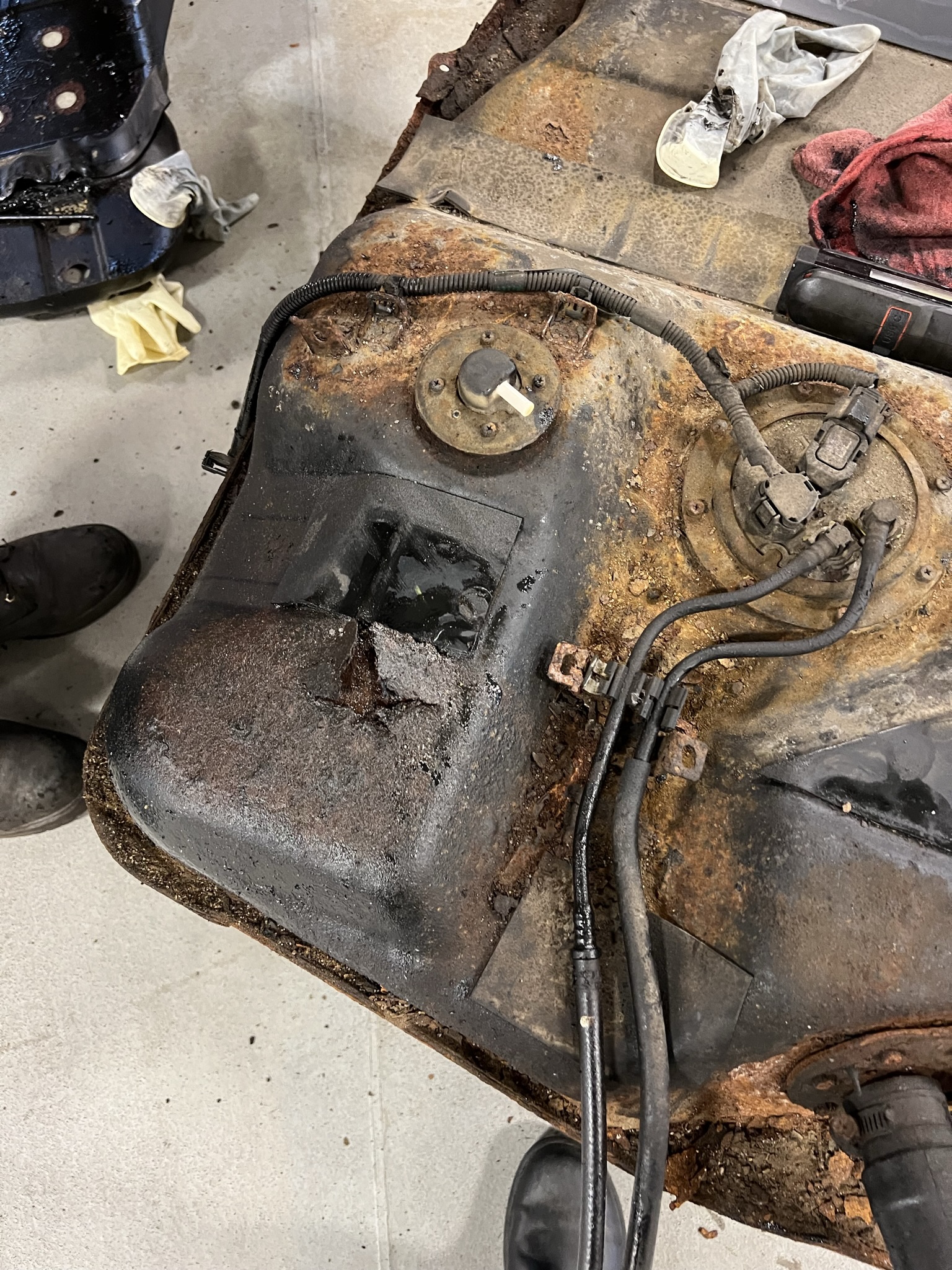 Tank Corrosion Top.JPEG