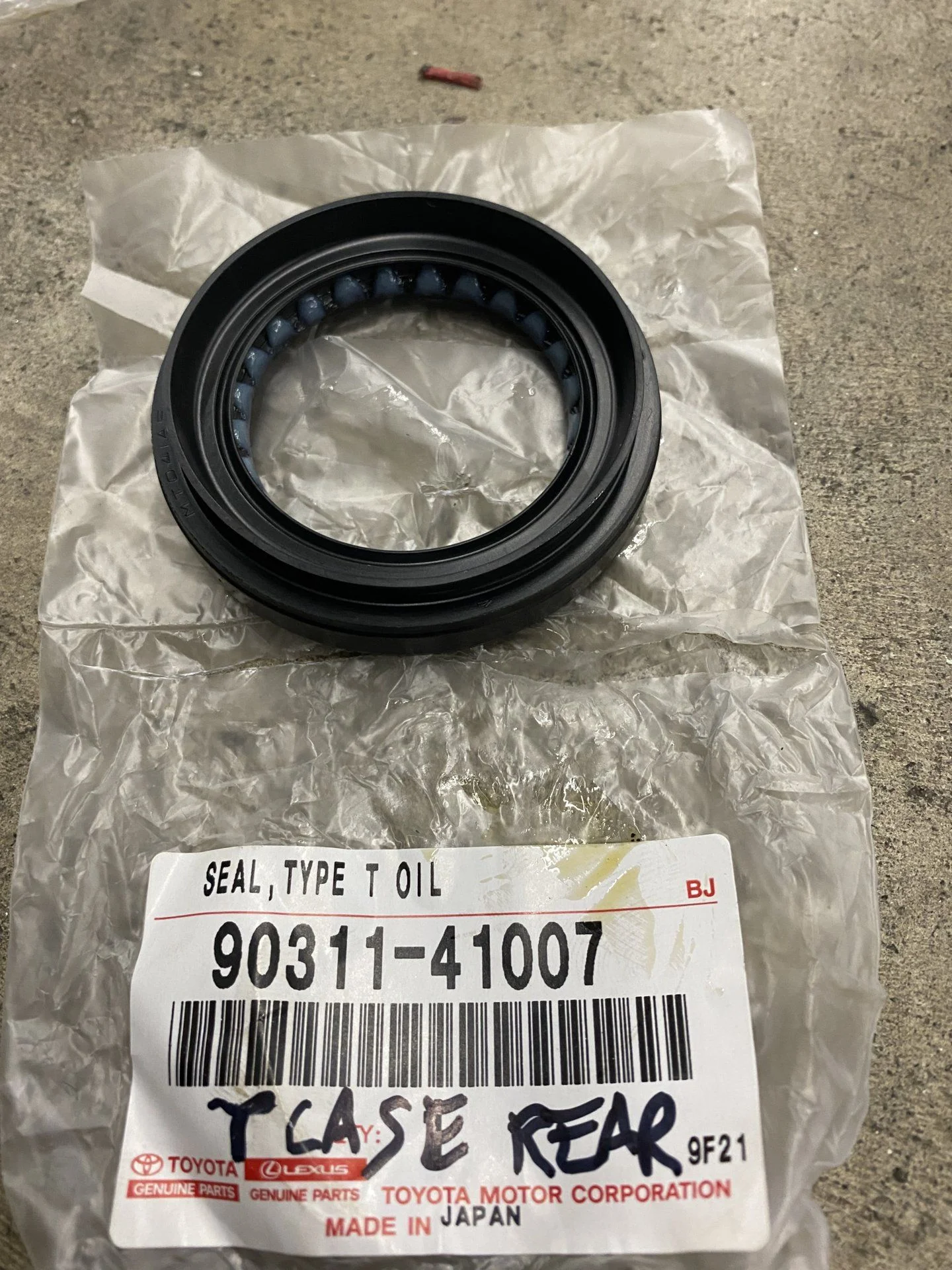 TcaseSeal (3).webp