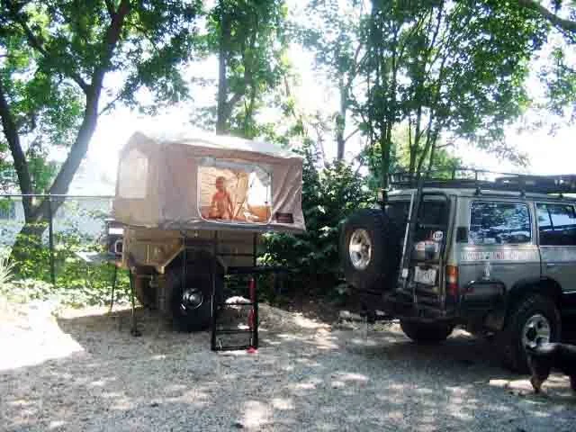 tent on trailer03.webp