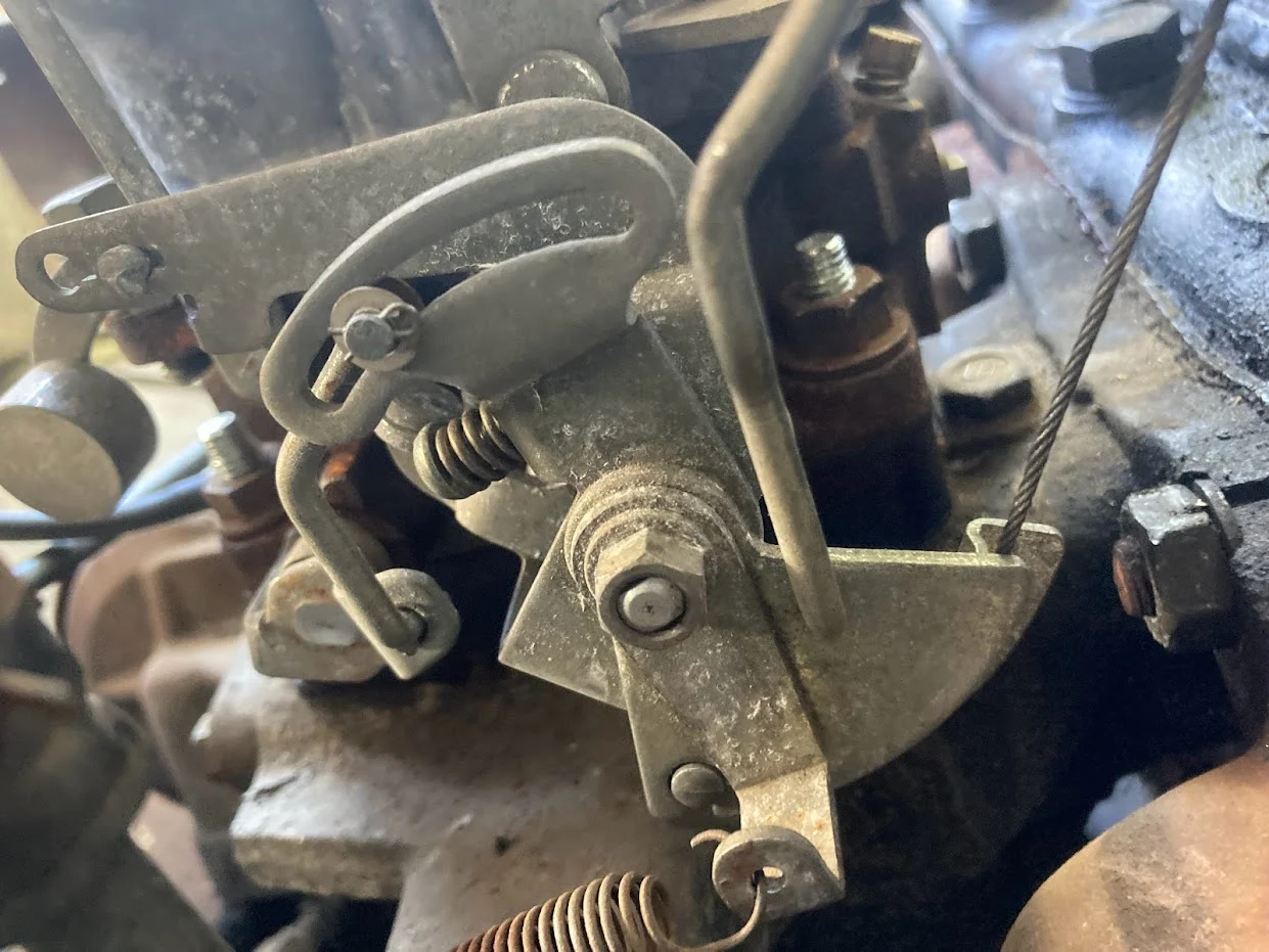 throttle cable attachment.jpg