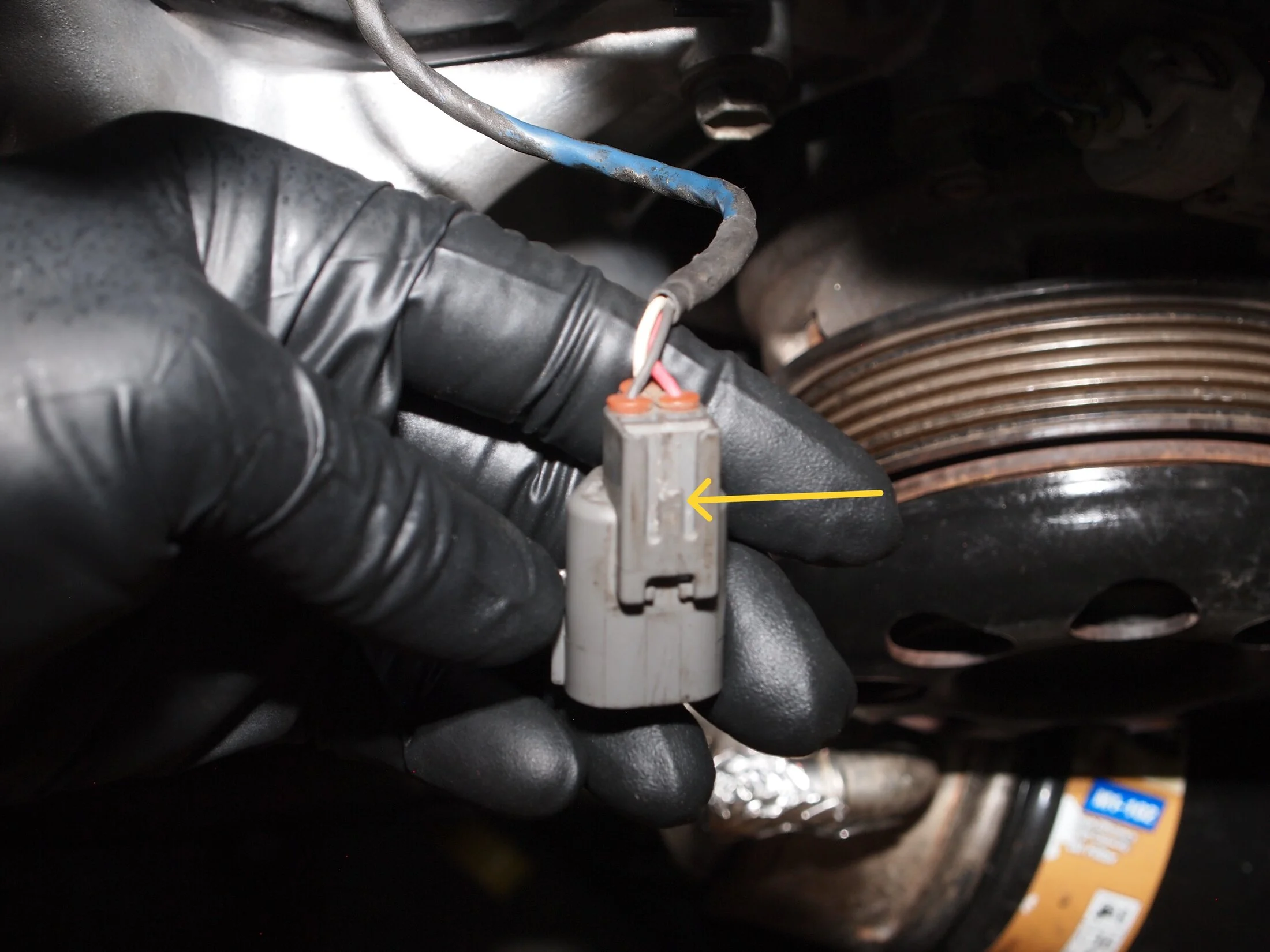 Timing belt cover cam clip wire housing (7).webp