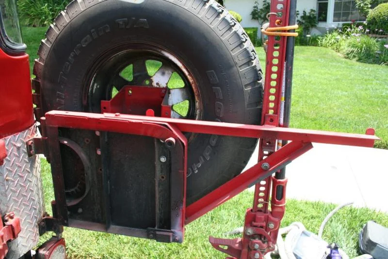 tire_carrier.webp