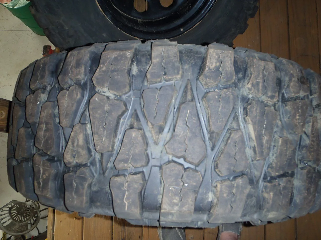 TIRES AND TRAILER 007.webp