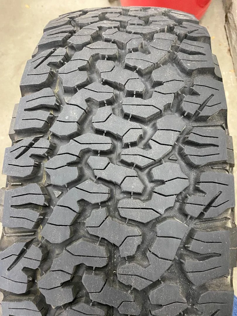 Tiretread.jpg