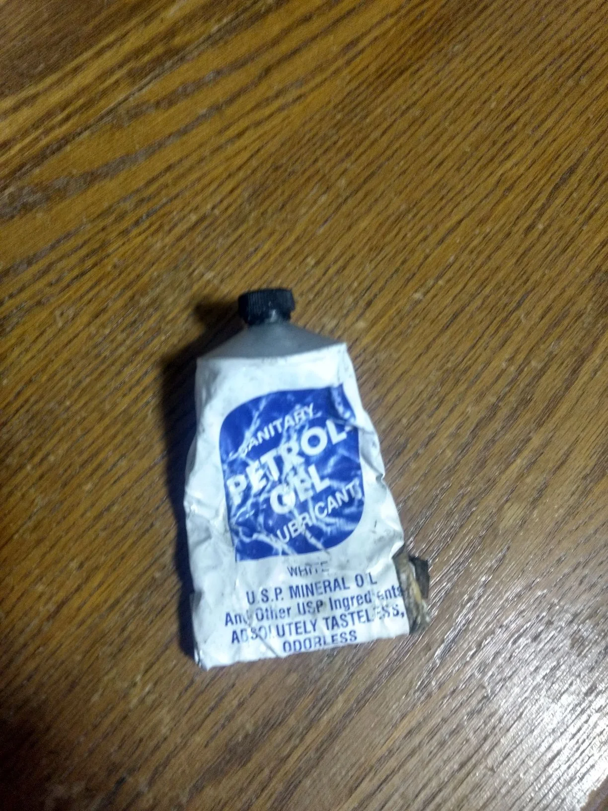 1943292