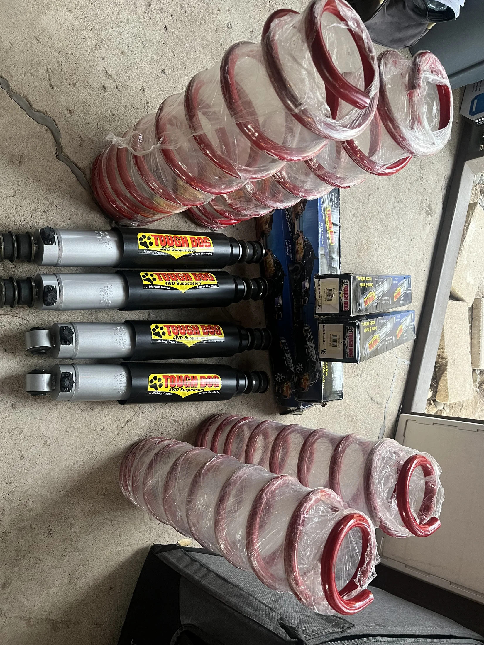 Tough Dog Suspension - 1 of 5.webp