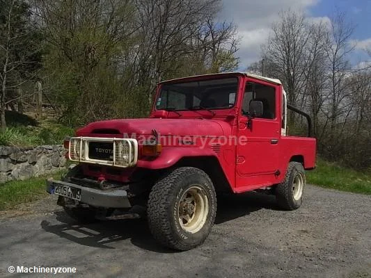 toyota-bj-43 2.webp