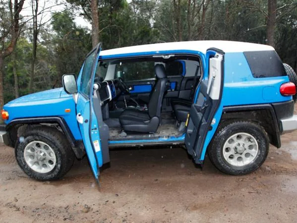 toyota-fj-cruiser_20.webp