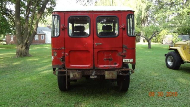 toyota-landcruiser-1978-5.webp