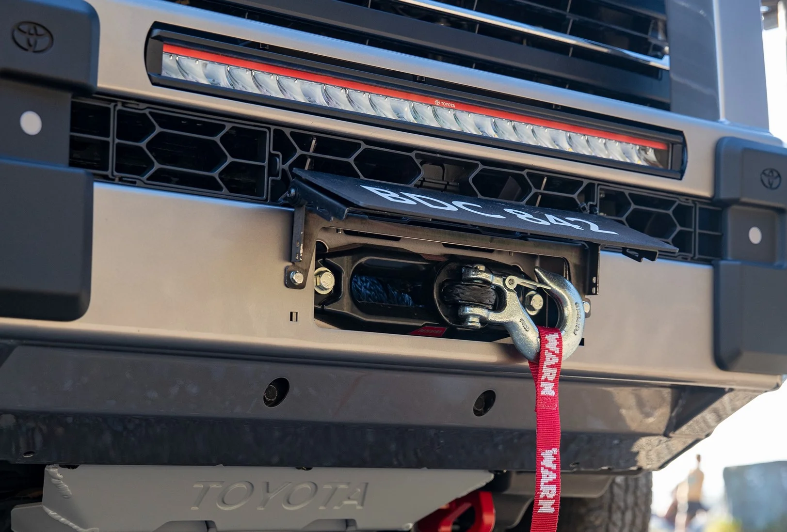 toyota-landcruiser-300-series-accessories-1.webp