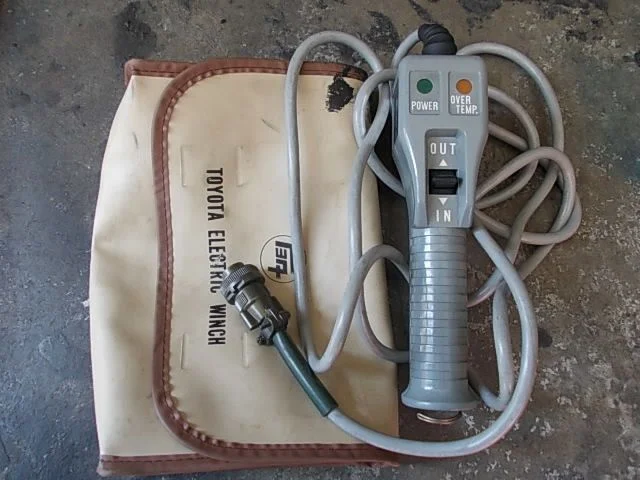Toyota OEM Winch - Aisin Remote Control.webp