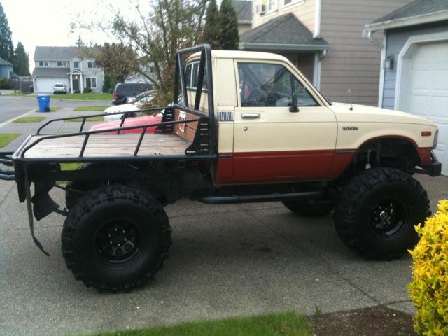 For Sale 1983 Toyota Lifted With 37 Boggers Sbc Chev Th350