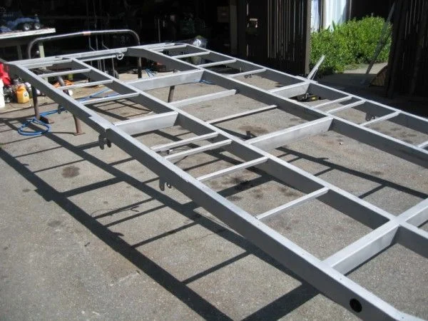 trailer fram paint 004.webp