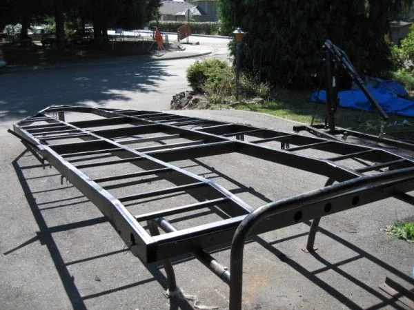 trailer fram paint 005.webp