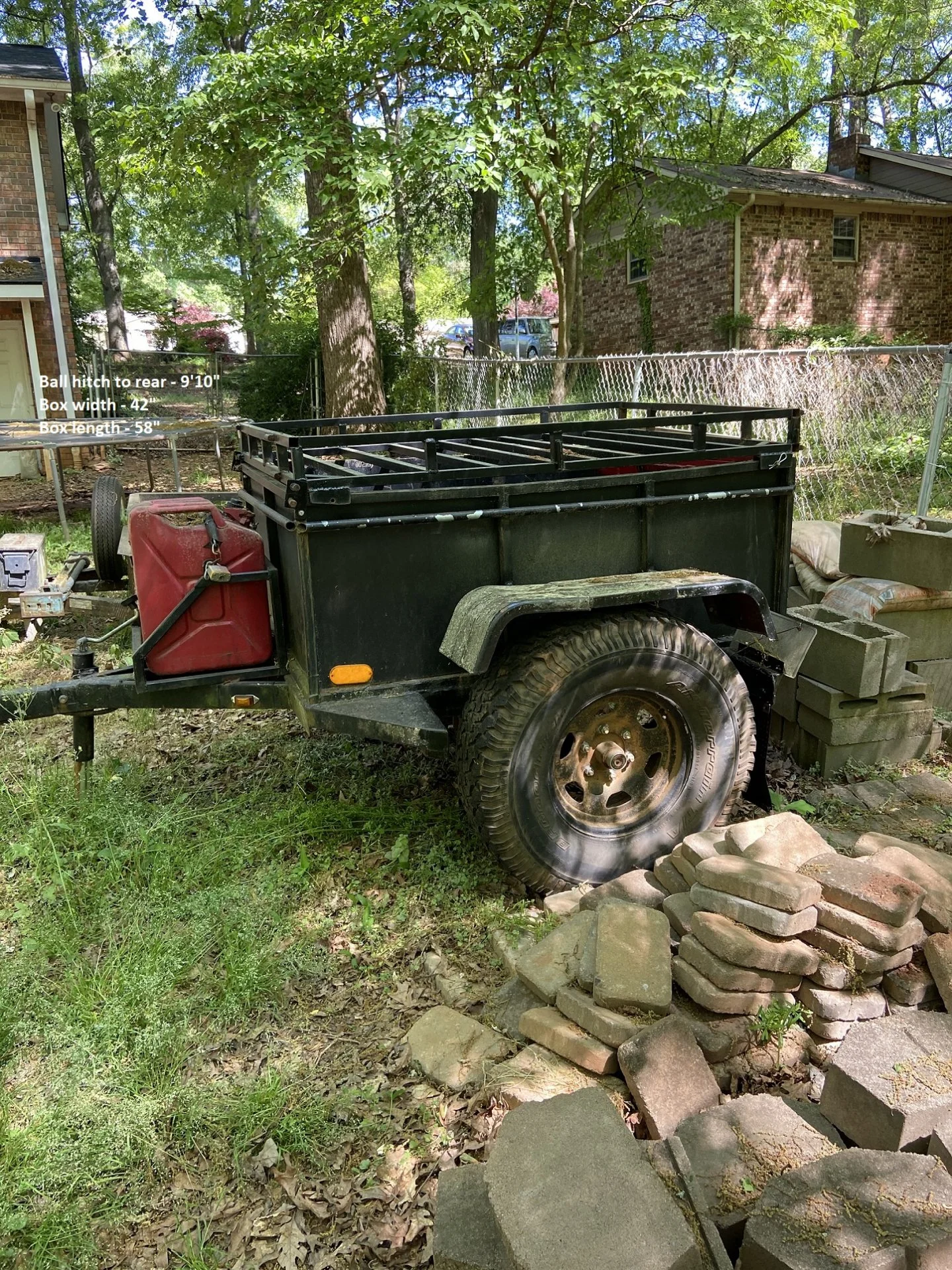 trailer with dimensions.webp