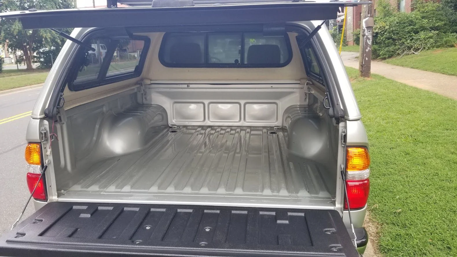 truck bed topper.jpg