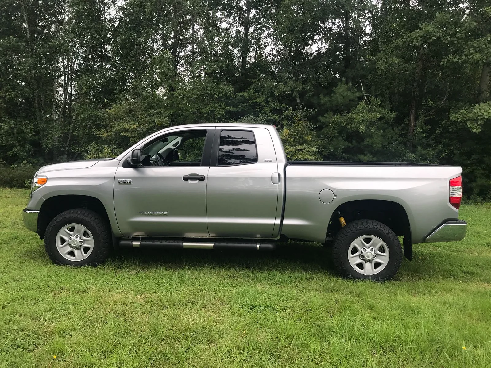 Tundra Full 2inch Lift a.jpeg