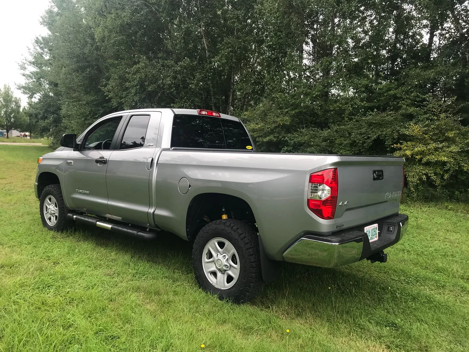 Tundra Full 2inch Lift c.jpeg