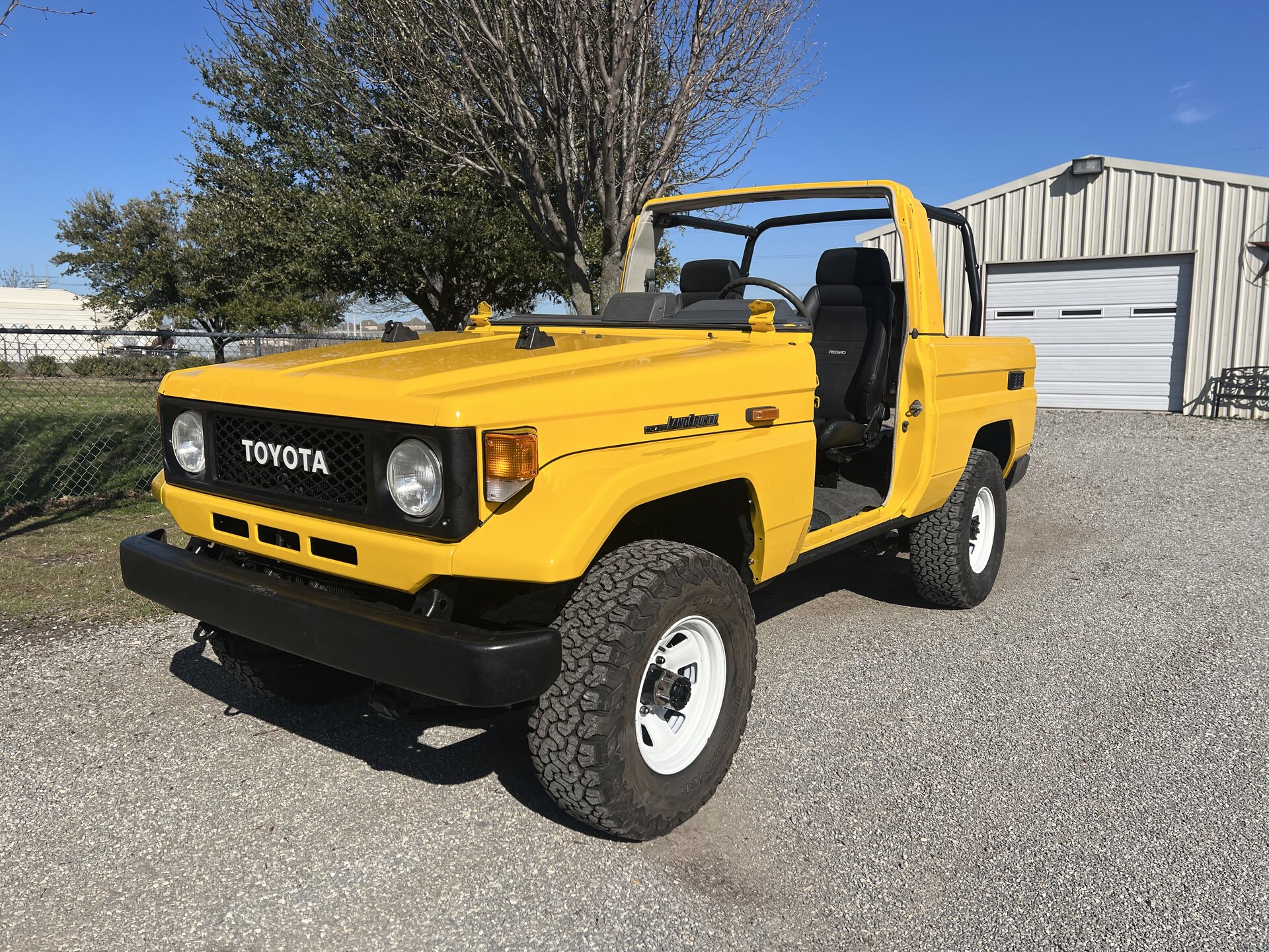 tweety recaro.jpeg