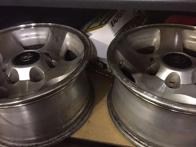 two oem 16'' rims.webp