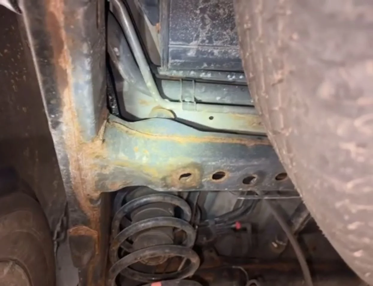 Undercarriage 2.webp
