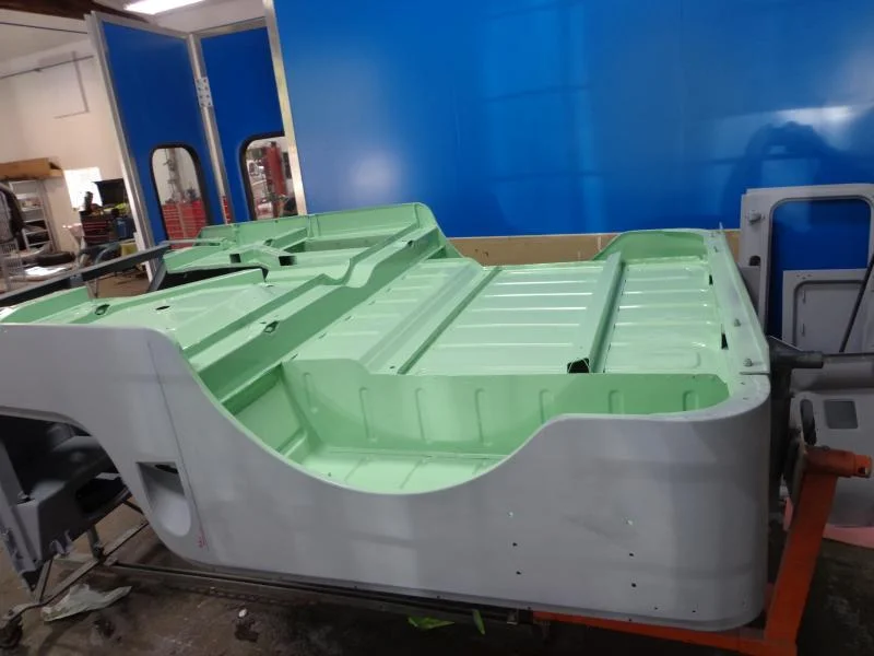 underneath 25 tub 002.webp